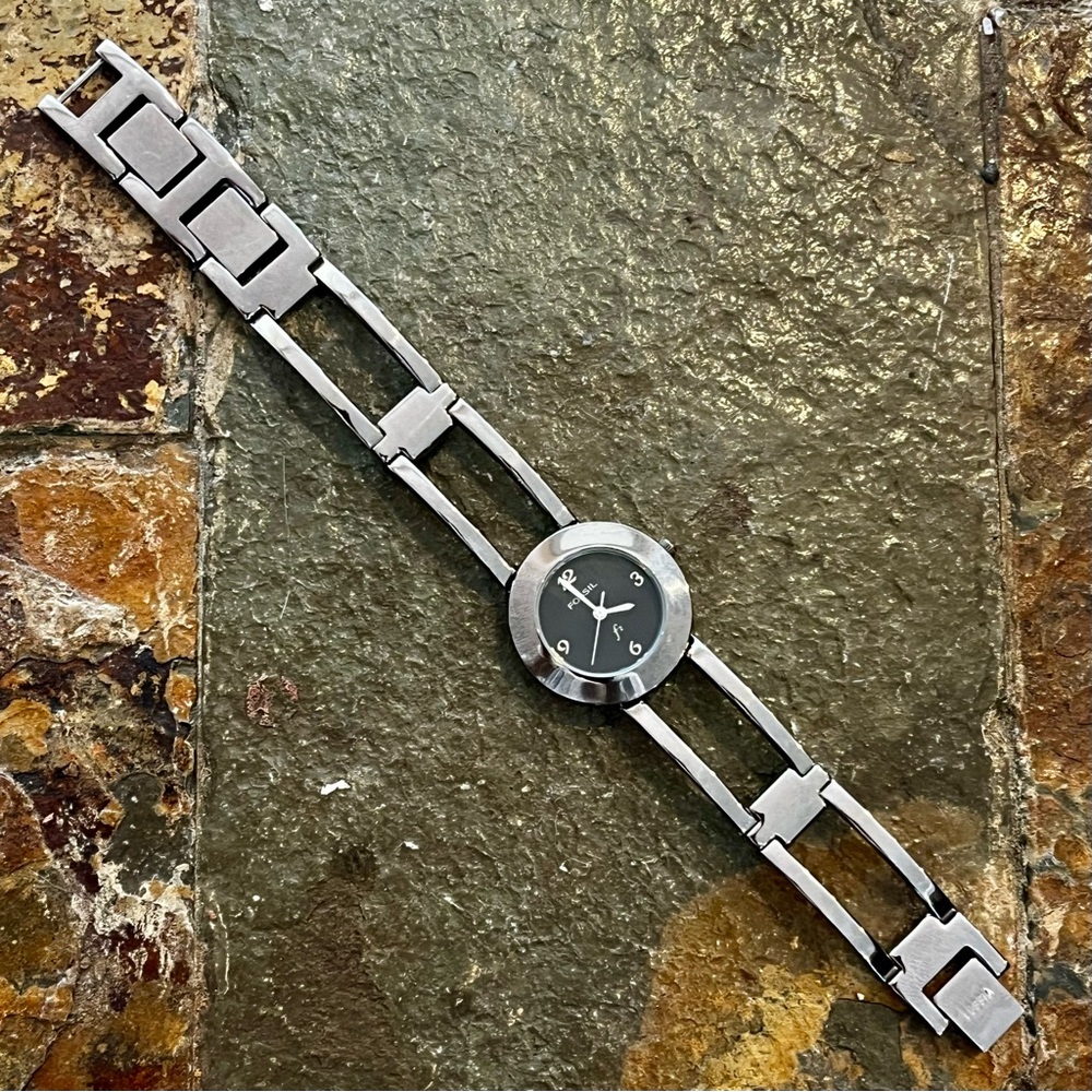 Vintage Fossil Women’s Stainless Steel Bracelet Watch Black Dial Open Link Band